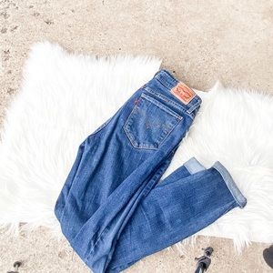 Levi’s High Rise Medium Denim Skinny Jeans